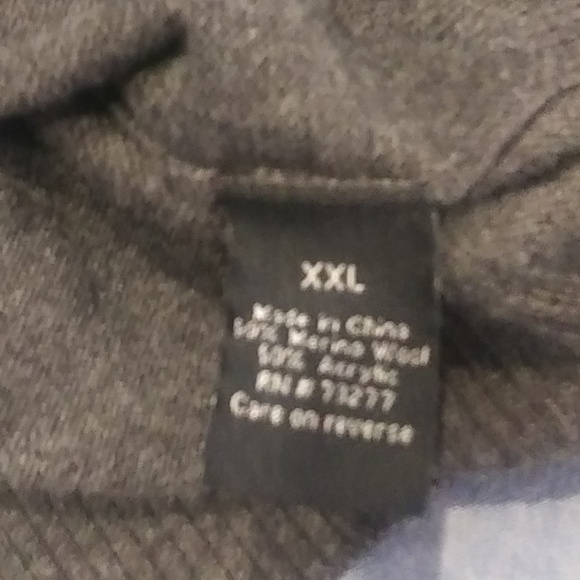 Apt. 9 Gray & Black Argyle V-neck Sweater - Picture 6 of 6